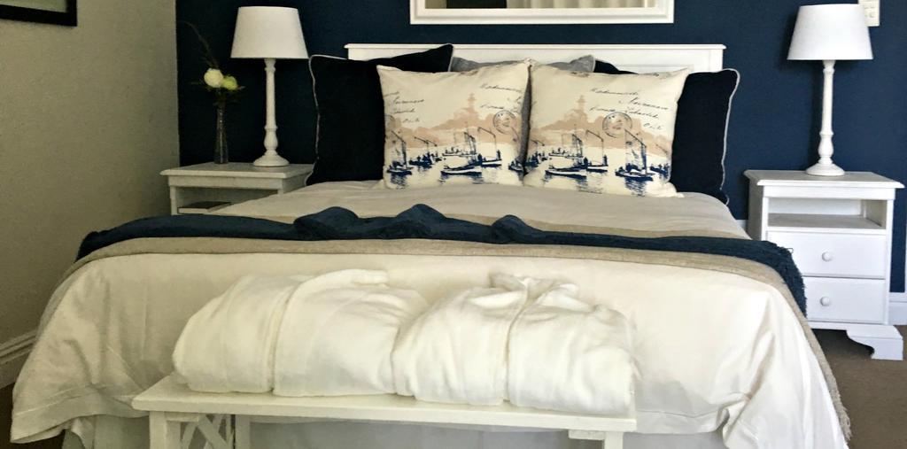 Roseroc Boutique Guesthouse Κνύσνα Εξωτερικό φωτογραφία